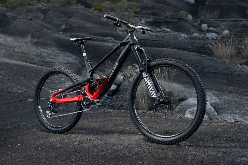 High-pivot vs low-pivot MTB? The new Lapierre Spicy CF enduro